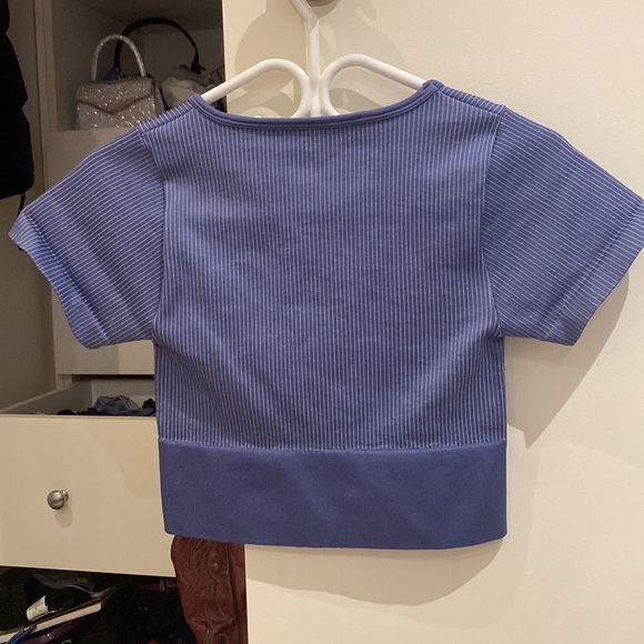 OFFLINE by Aerie Sidewalk Seamless Ribbed Cropped T-Shirt - Picture 3 of 4